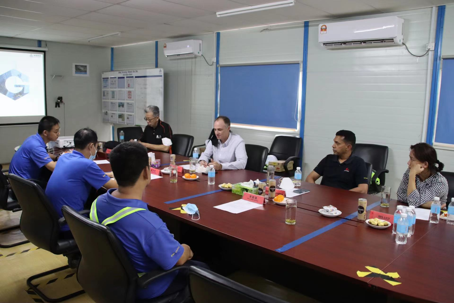 体育333科技马来西亚公司接待第一太阳能客户来访